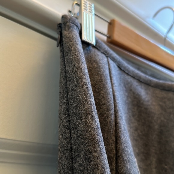 Genny Grey Wool Pencil Skirt Sz 10 - Picture 7 of 9